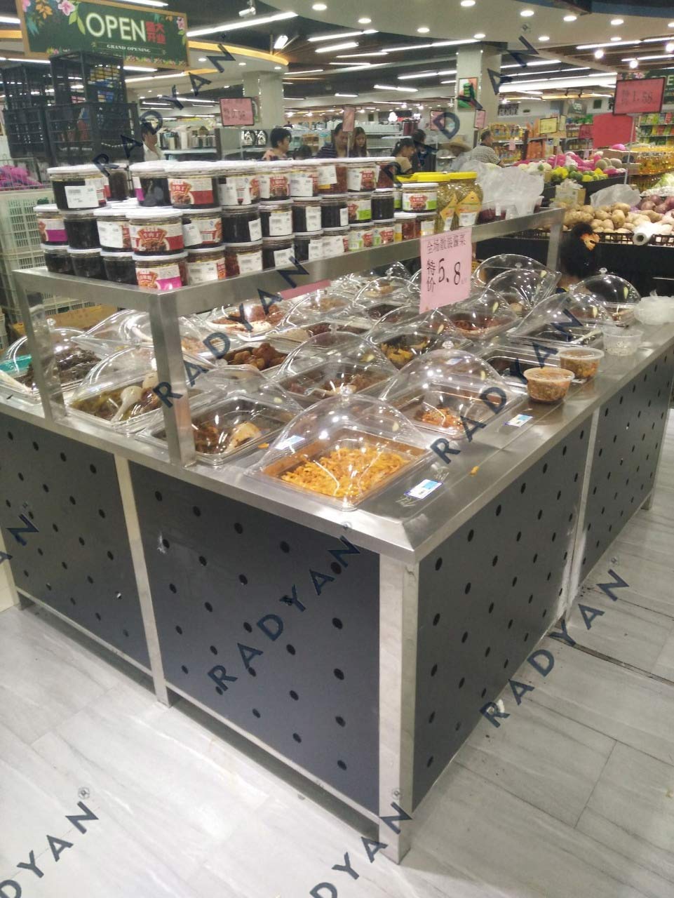 Room temperature refrigeration pickle rack for supermarket fresh food convenience store